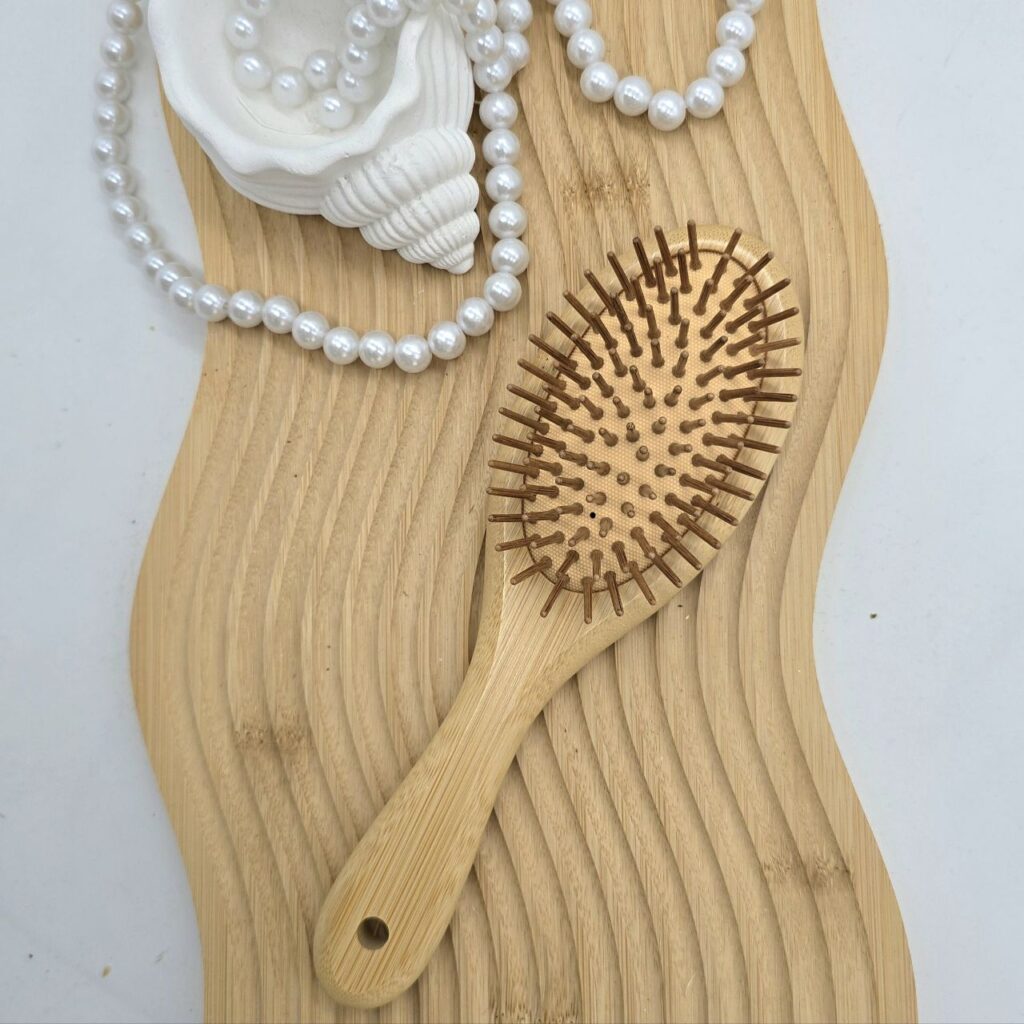 برس چوبی بامبو بیضی (کوچک)