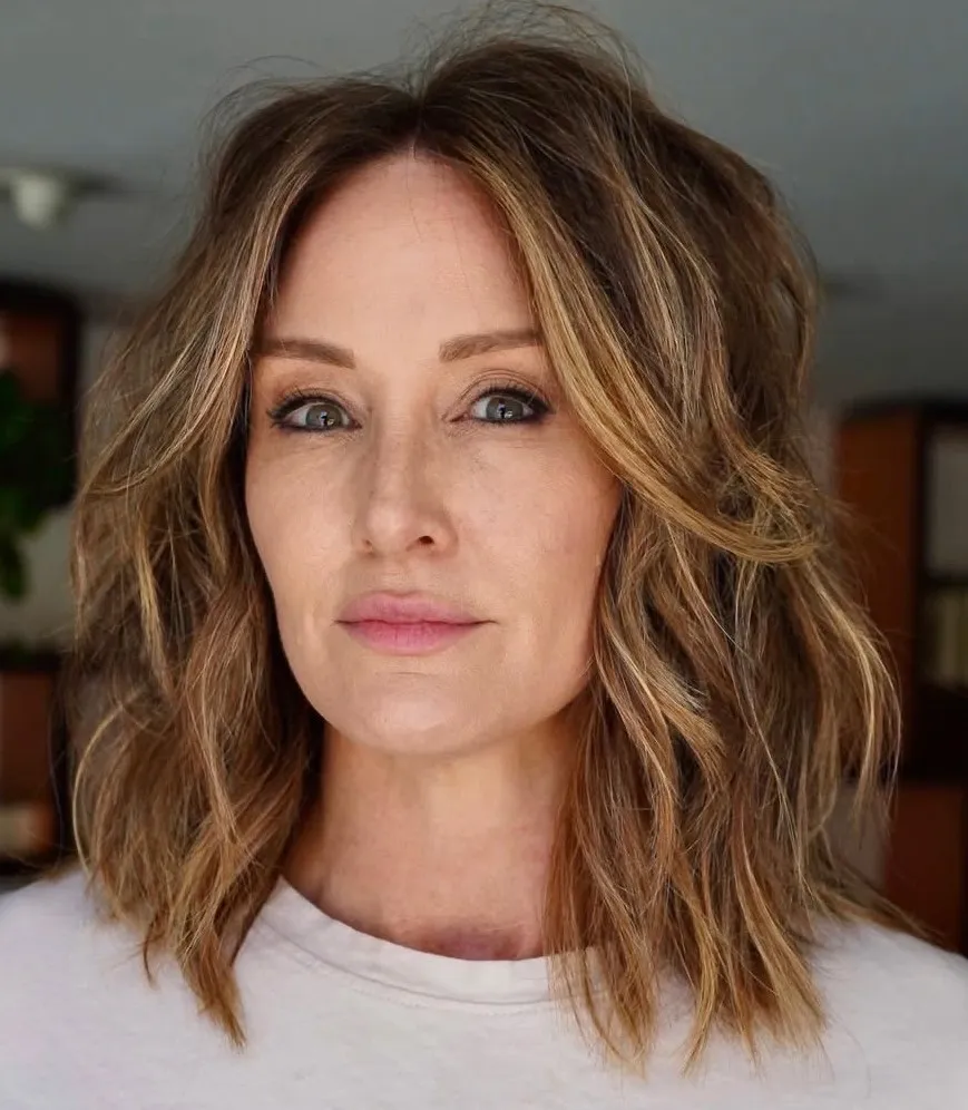 بهترین مدل مو مناسب صورت مستطیلی مدل موی لایهای قابدور صورت برای صورت مستطیلی