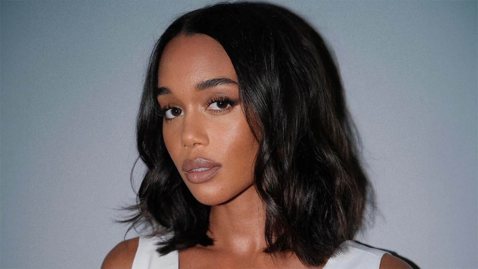 بهترین مدل مو برای صورت قلبی زنانه | راهنمای تخصصی بوب بلند (Long Bob)